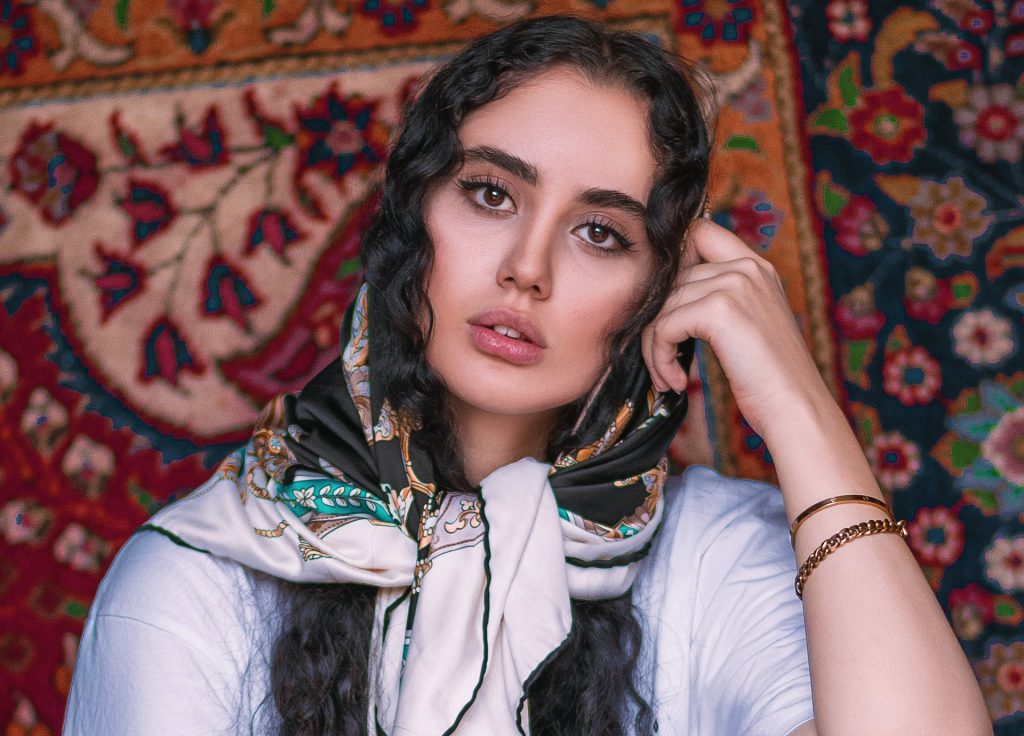 Iranian Beauty sitting on the floar