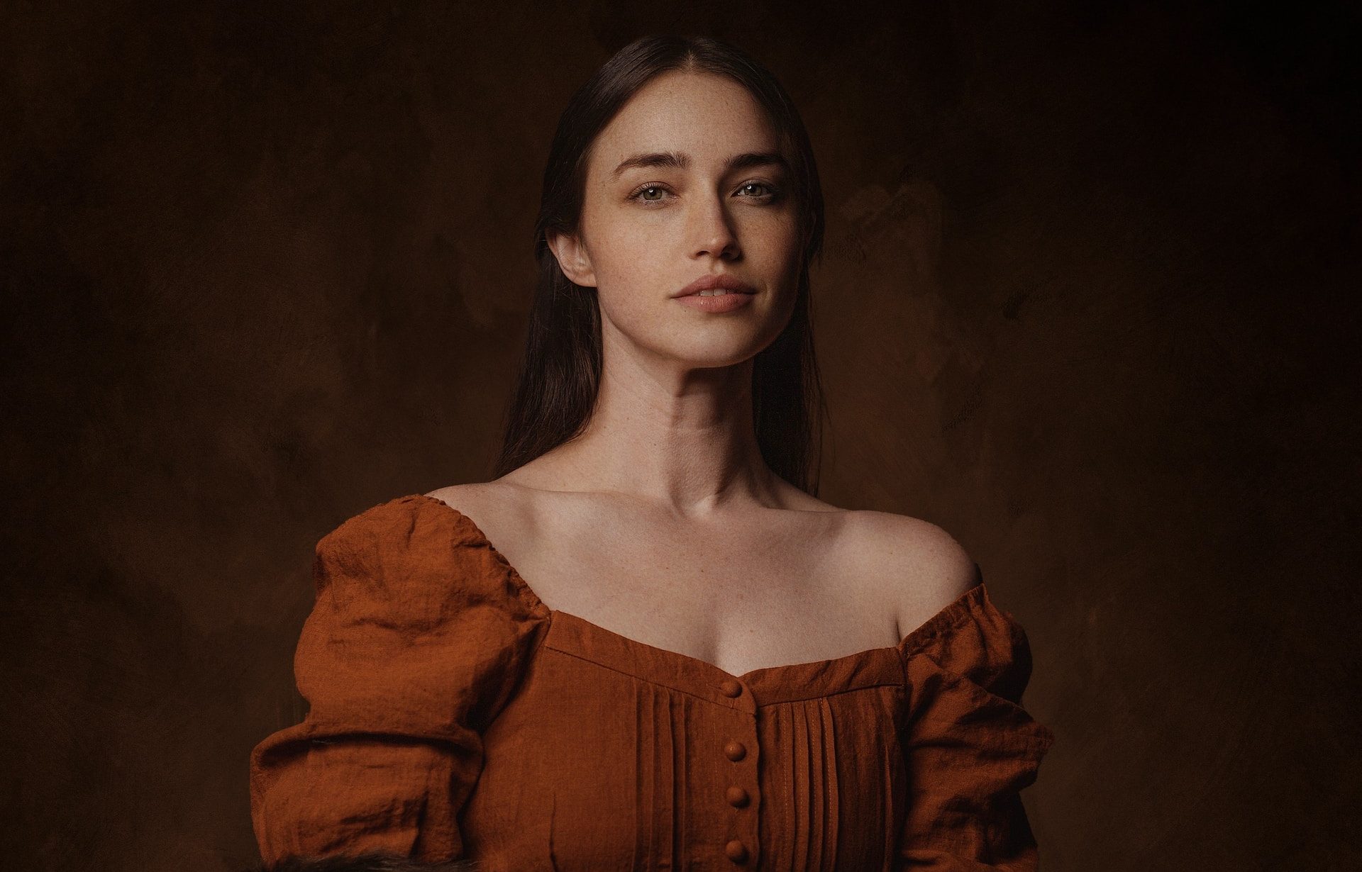 woman wearing brown gown showing Medieval Beauty Standards