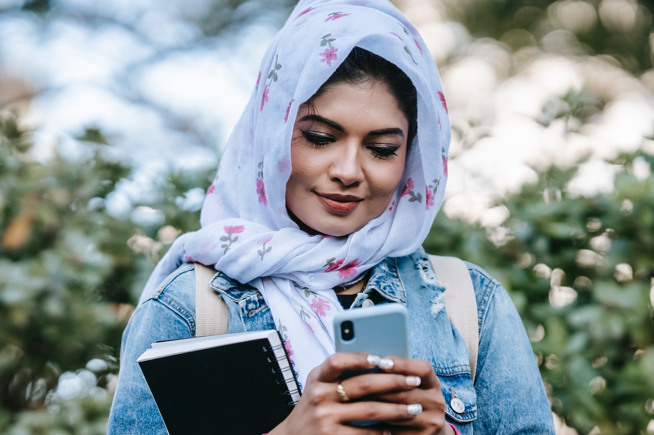 woman wearing hijab showing middle eastern beauty standards